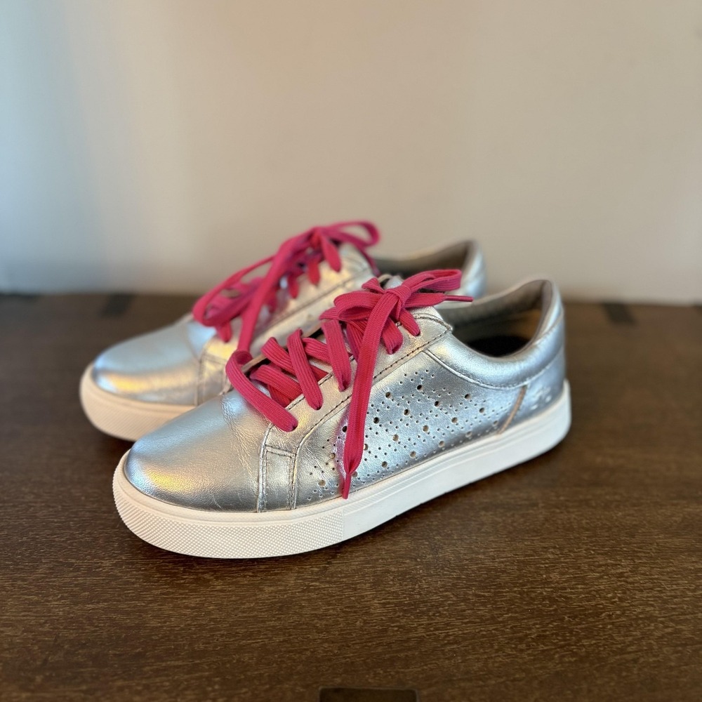 Johnston & Murphy Golf Shoes Womens Size 7 Silver Leather Waterproof Sneakers